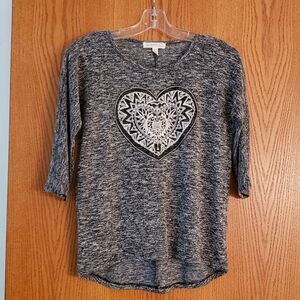 Pretty Aeropostale Gray Marled Embroidered Top - M